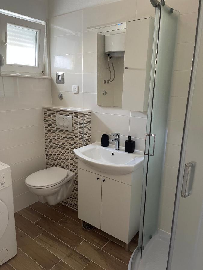 Apartman Solin 2, Parking Apartment Exterior foto